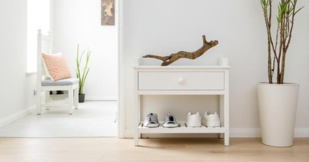 玄関に置いた流木、風水